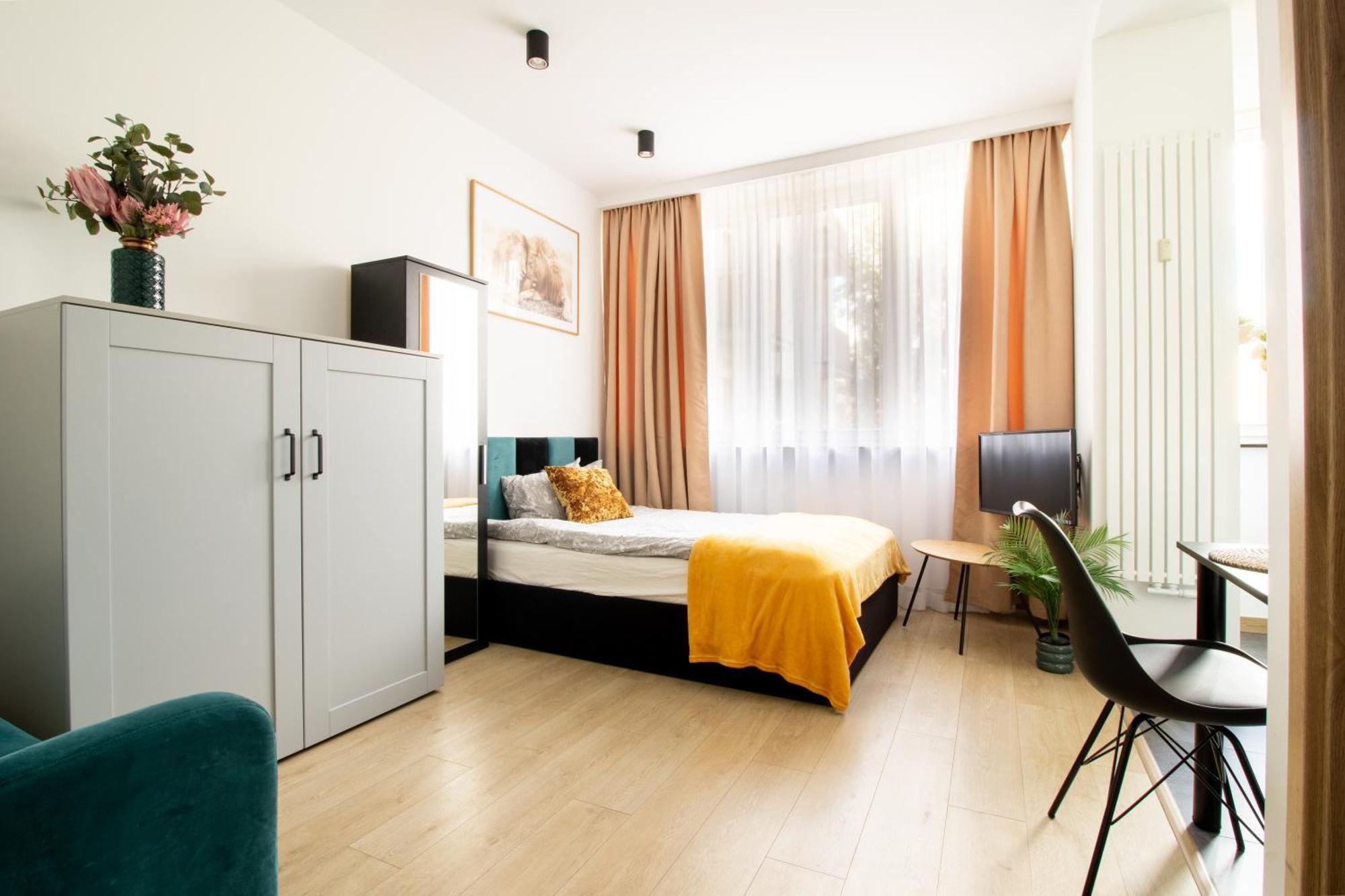 Piotrapartments - Big City Life Apartments In Central Warszawa Bagian luar foto