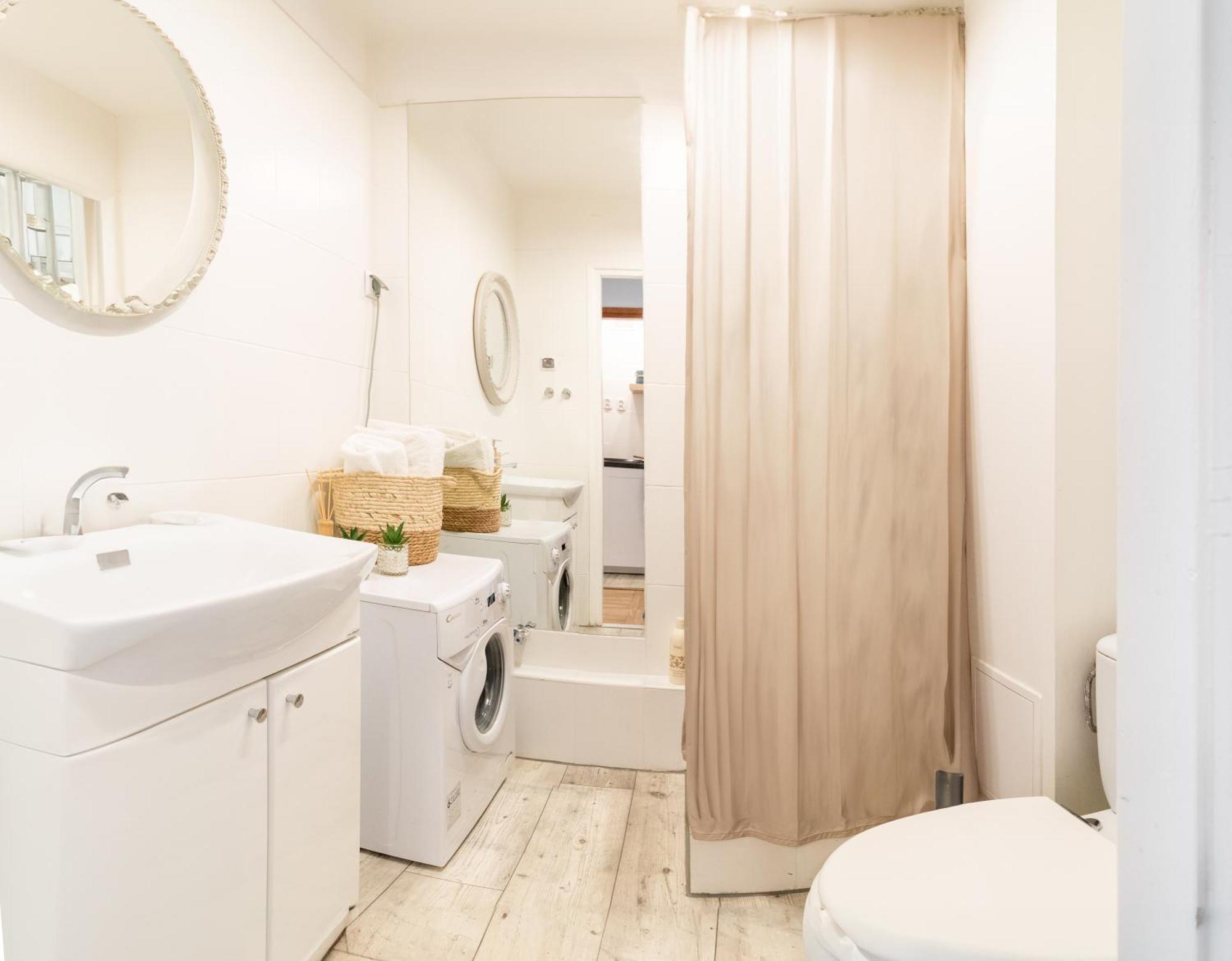 Piotrapartments - Big City Life Apartments In Central Warszawa Bagian luar foto